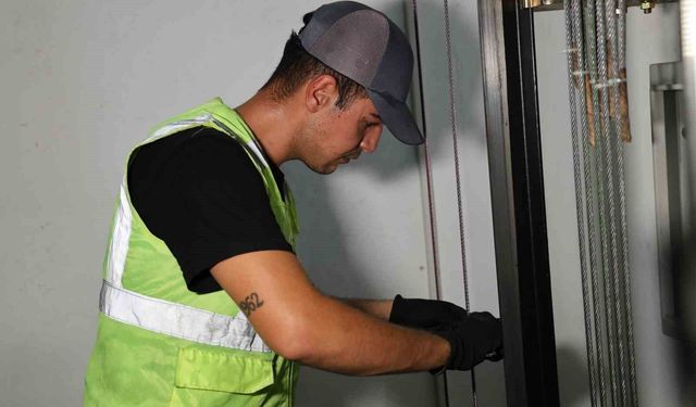 Adana'da Asansör Güvenliği Tehlikede: Kırmızı Alarm Uyarısı!