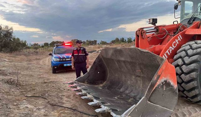 Antalya'da İzinsiz Kum Çıkartan 3 Şüpheli Gözaltında