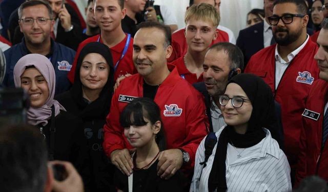 Bakan Kacır, TEKNOFEST Yarışma Alanını Ziyaret Etti