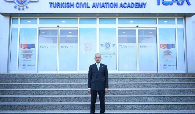 Bakan Uraloğlu'ndan 2030 Hedefi: Sürdürülebilir Havacılık Yakıtıyla Karbon Emisyonunu %5 Azaltma