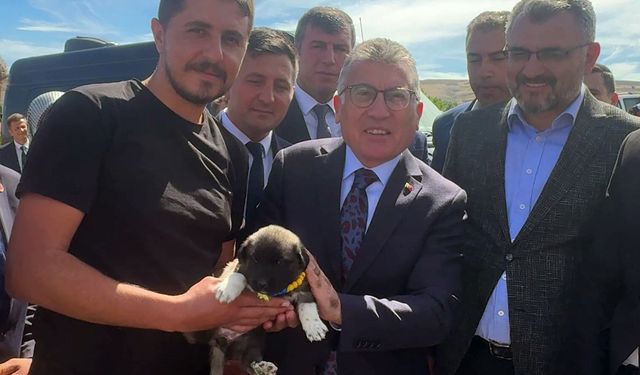Başyayla İlköğretim Okulu Törenle Eğitim Hayatına Merhaba Dedi