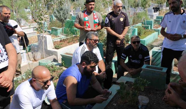 Beşiktaş Taraftarları, Rojin Kabaiş'in Mezarı Başında Bir Araya Geldi