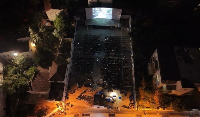 Bodrum'da Geçmişe Yolculuk: Nostaljik Sinema Günleri