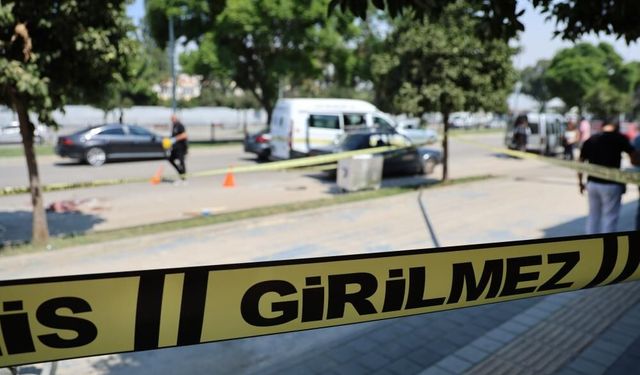 Adliye çıkışı kan gölüne döndü: Boşanma davası sonrası 1 ölü, 5 yaralı