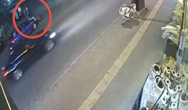 Bursa'da otomobil ile çarpışan motokurye yaralandı