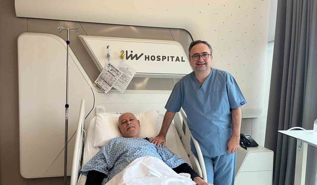 Canlı Yayında Da Vinci Robotu ile Prostat Ameliyatı Gerçekleştirildi