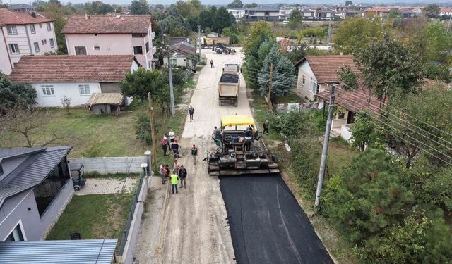 Düzce'de Asfalt Seferberliği: 48 Bin Ton Asfalt Döküldü