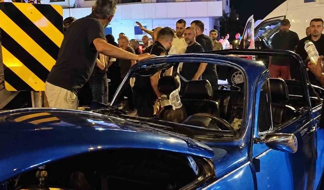 Düzce'de otomobil ile hafif ticari araç çarpıştı: 3 yaralı