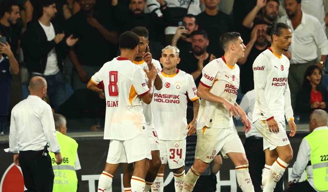 Galatasaray, Başakşehir'i yenerek yenilmezlik serisini 4 maça çıkardı