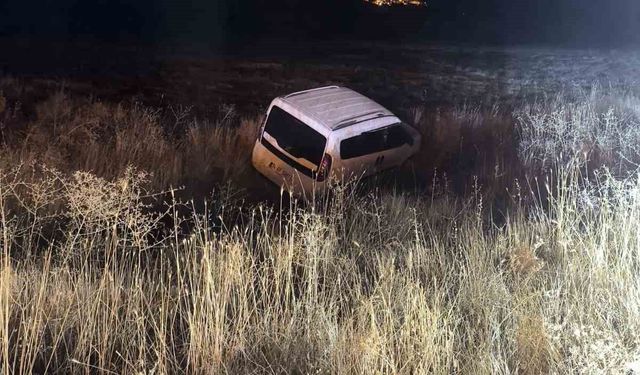 Gercüş'te Kontrolü Kaybeden Araç Tarlaya Uçtu
