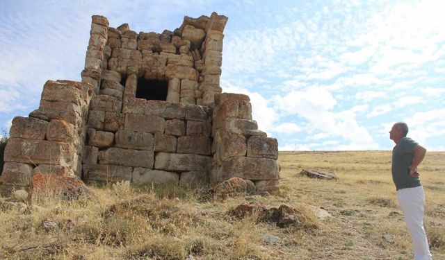 Halkın Koruma Çabası: Yüzyıllık Tarihi Anıt Mezar