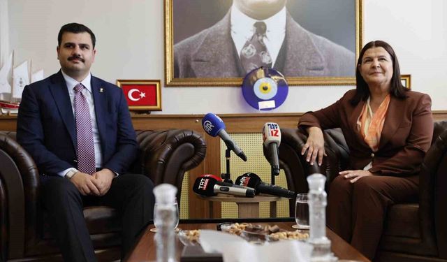 İnan'dan İzmir Belediye Başkanlarına Cesaret Çağrısı