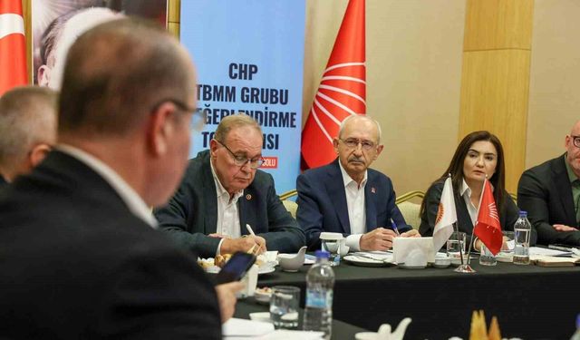 Kılıçdaroğlu, Bolu'da TBMM Grubu Toplantısına Başkanlık Etti