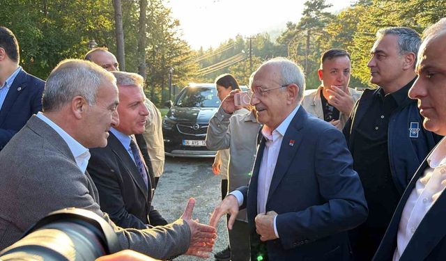 Kılıçdaroğlu, CHP'nin Bolu'daki 3 Günlük Değerlendirme Kampına Katıldı