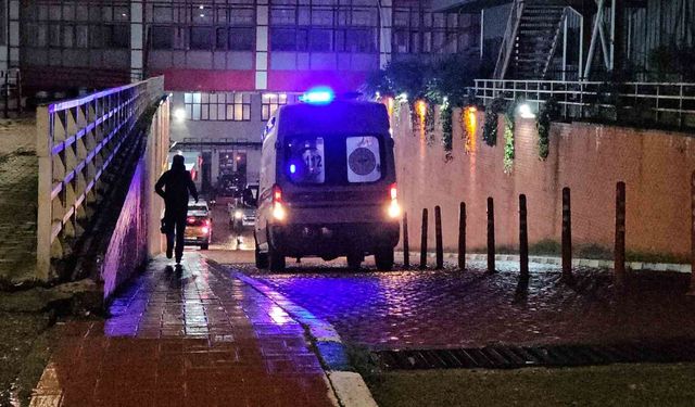 Kömür Silosuna Düşen Madenci Yoğun Bakımda