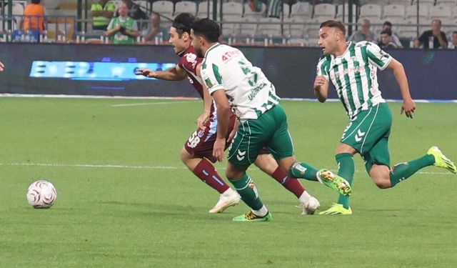 Konyaspor, Trabzonspor'u Zorlayarak Öne Geçti