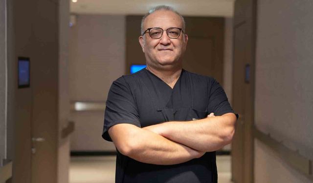 Kuşak Şeklinde Sırta Vuran Ağrılar Pankreatit Belirtisi Olabilir