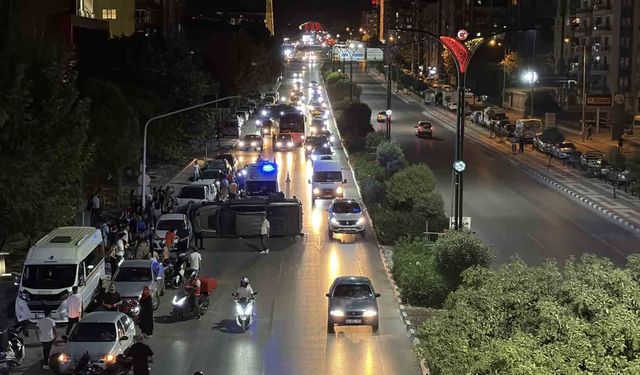 Makas atan sürücü 5 araca çarpıp kayıplara karıştı