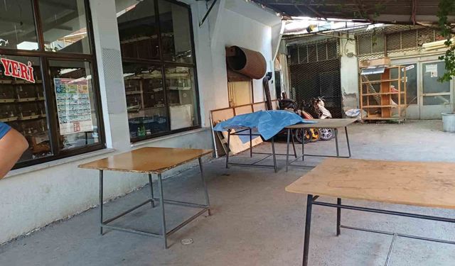 Manisa'da Kahvehanede Şok Edici Ölüm: İki Gözaltı