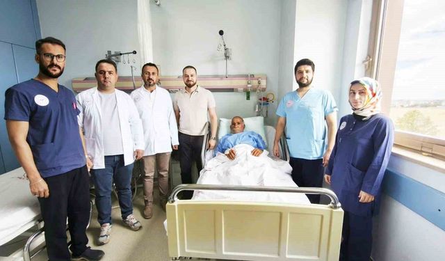 Mesanesinden 42 Taş Çıkan 82 Yaşındaki Hasta Sağlığına Kavuştu