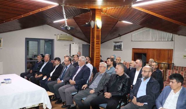 Prof. Dr. Adem Apak: 'Ahlak, Hayatın Her Alanında Sorumluluk Bilincidir'