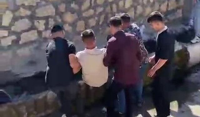 Şarkışla'da Damatlara Unutulmaz Su Geleneği