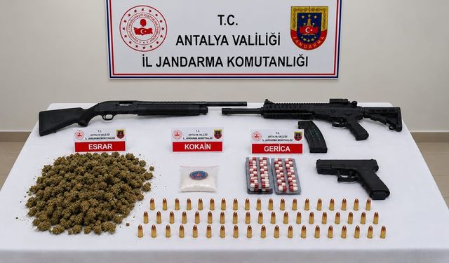 Serik'te Uyuşturucu Çetesi Çökertildi: 20 Gözaltı