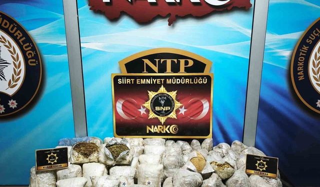 Siirt'te Koyun Yünlerine Gizlenmiş 37 Kilo Esrar Yakalandı