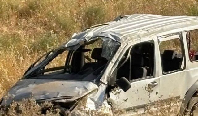 Siirt'te Trafik Kazası: Hafif Ticari Araç Devrildi, 1 Yaralı