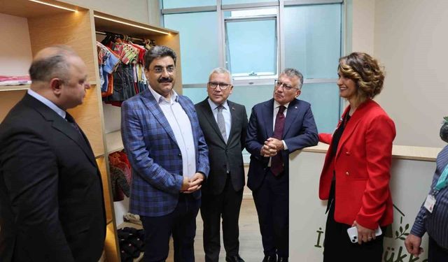Sivas'ta 'İyilik Dükkanı' ile İhtiyaç Sahibi Hastalara Destek