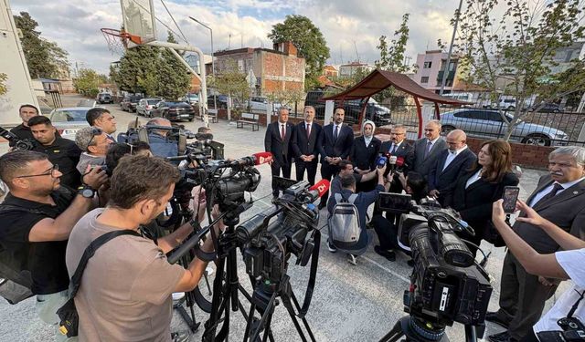 Turgutlu'daki Saldırının Ardından 'Hitler ve Gamalı Haç' Uyarısı Yapıldı