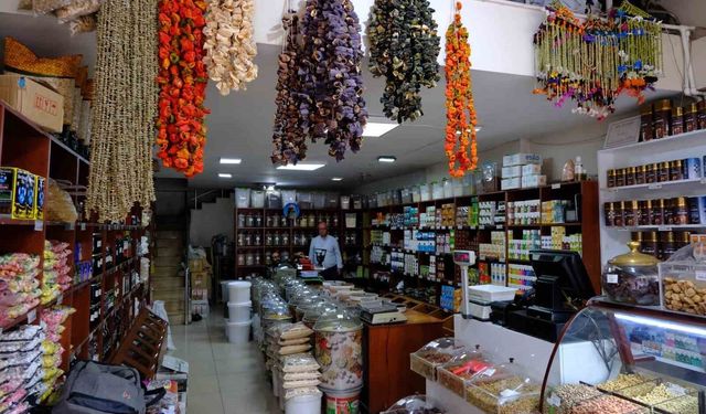 Van'da Soğuk Havalarda Bitki Çaylarına Yönelim Artıyor