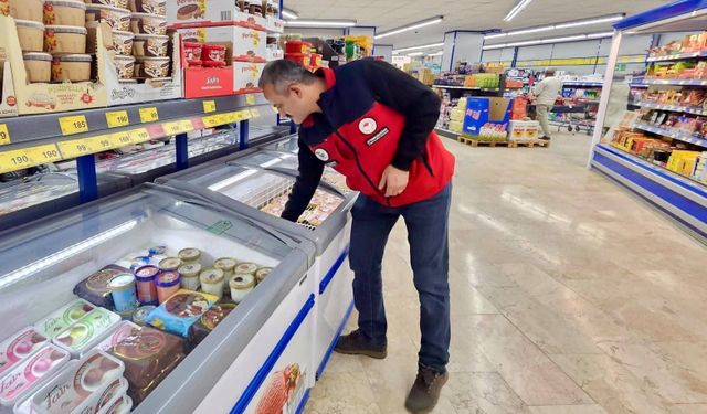 Afyonkarahisar'da marketlerde tarımsal ürün fiyat denetimleri devam ediyor