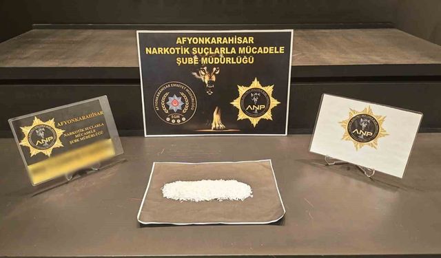 Afyonkarahisar'da uyuşturucu operasyonunda 3 kişi tutuklandı