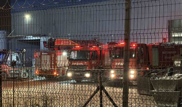 Akyazı'daki alüminyum fabrikasında patlama: 1'i ağır 3 yaralı