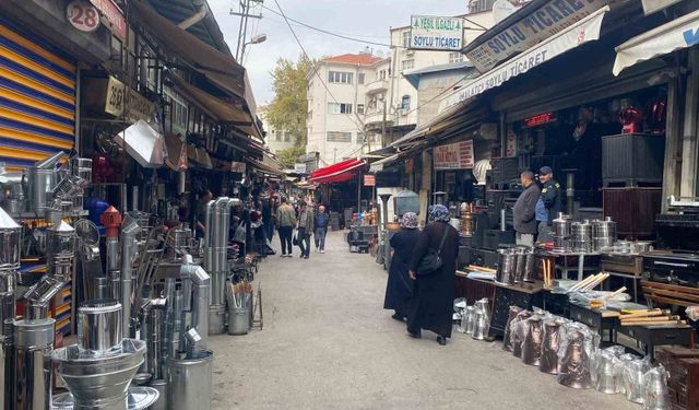 Ankara Sobacılar Çarşısı'nda kış için soba satışları artıyor