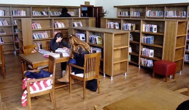 Aydın İl Halk Kütüphanesi tadilat nedeniyle geçici kapatıldı