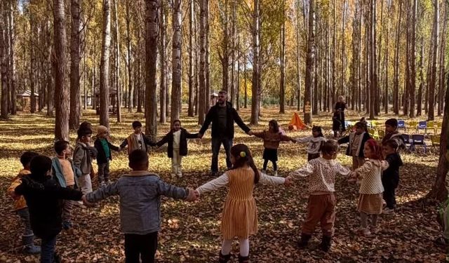 Aydıntepe'de anaokulu öğrencileri doğada öğrenme etkinliği düzenledi