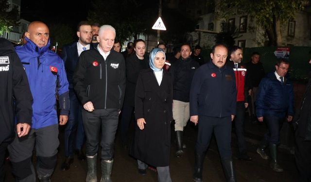 Bakan Göktaş, İstanbul Sarıyer'de sel felaketi sonrası açıklama yaptı