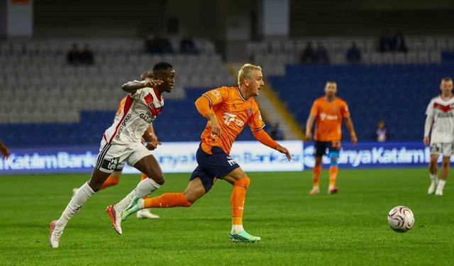 Başakşehir, Gaziantep FK'yi 1-0 mağlup ederek öne geçti