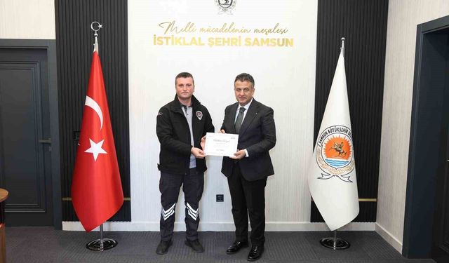 Başkan Doğan, Hayat Kurtaran Güvenlik Görevlisini Ödüllendirdi