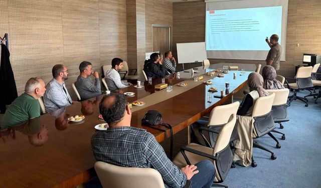 Bayburt'ta Aile Hekimlerine Gebelik ve Kadın Sağlığı Eğitimi Verildi