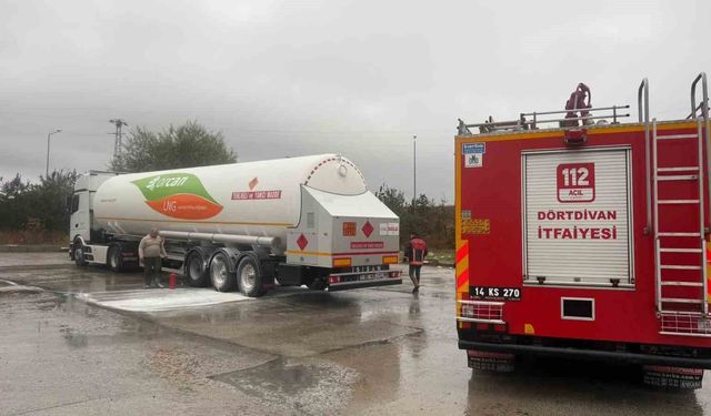 Bolu TEM Otoyolu'nda LPG yüklü tırda yangın kontrol altına alındı