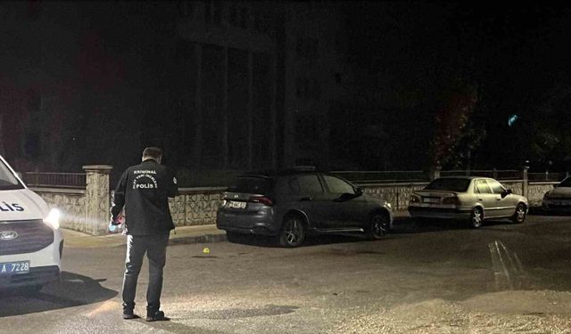 Çorum'da kavga sırasında bıçaklanan genç hastaneye kaldırıldı