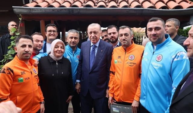 Cumhurbaşkanı Erdoğan, İstanbul Kastamonuspor yöneticilerini kabul etti