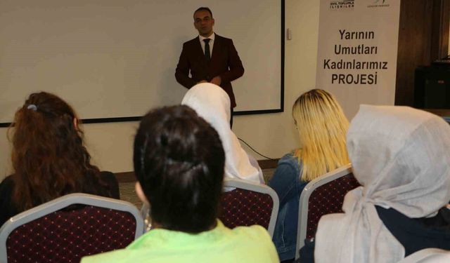 Diyarbakır'da Kadınların Bilinçlendirilmesi İçin Önemli Proje: 'Yarının Umutları Kadınlarımız'