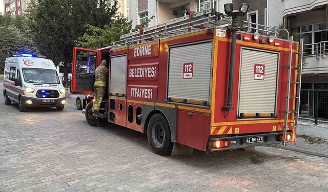 Edirne'de Apartman Dairesinde Yangın Paniği