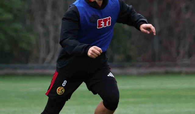 Eskişehirspor, Alagöz Holding Iğdır FK maçı için hazırlık yapıyor