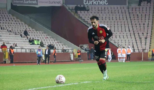 Eskişehirspor, Ziraat Türkiye Kupası'nda Iğdır FK'yı 1-0 yendi