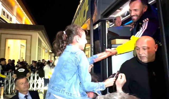 Fenerbahçe, Rize'ye Ulaştı: Taraftar Karşıladı
